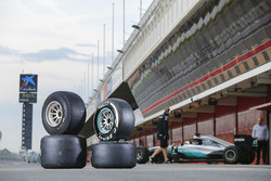 Pneus Pirelli 2017 et 2016