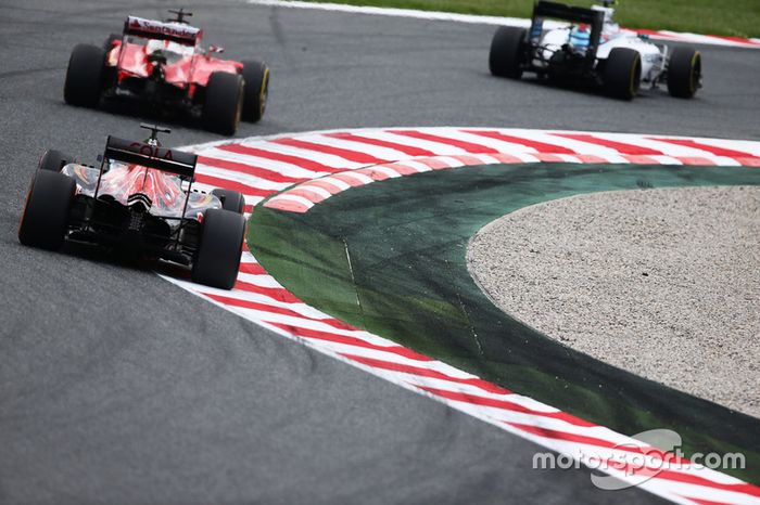 Carlos Sainz Jr., Scuderia Toro Rosso STR11