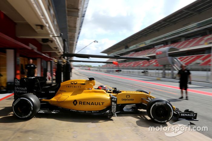 Esteban Ocon, Renault Sport F1 Team, en pruebas en el Circuito de Barcelona Catalunya