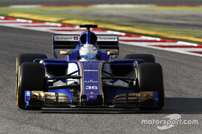 14º Antonio Giovinazzi, Sauber C36, 1:22.401, ultrablandos (110 vueltas)