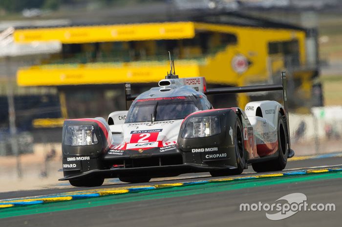 #2 Porsche Team Porsche 919 Hybrid