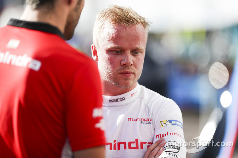 <img src="https://cdn-7.motorsport.com/static/img/cfp/0/0/0/200/207/s3/sweden-2.jpg" alt="" width="20" height="12" /> Феликс Розенквист, Mahindra (Формула Е, 3-е место в общем зачете, 127 очков, одна победа и четыре подиума)