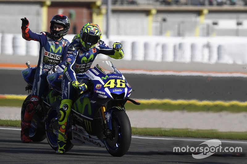 Valentino Rossi dan Jorge Lorenzo, Yamaha Factory Racing - MotoGP Valencia 2016