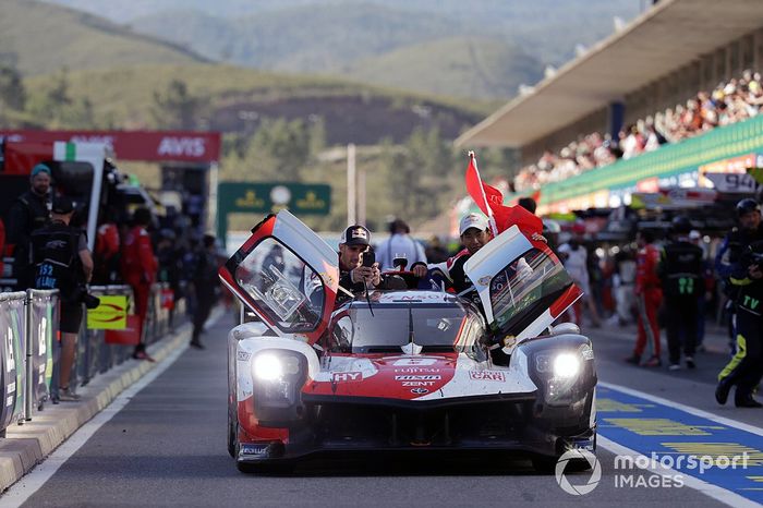 #8 Toyota Gazoo Racing Toyota GR010 - Hybrid: Sébastien Buemi, Brendon Hartley, Ryo Hirakawa