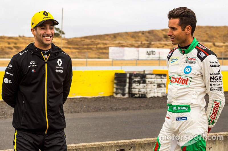 Rick Kelly, Kelly Racing Nissan, Daniel Ricciardo, Renault F1 Team