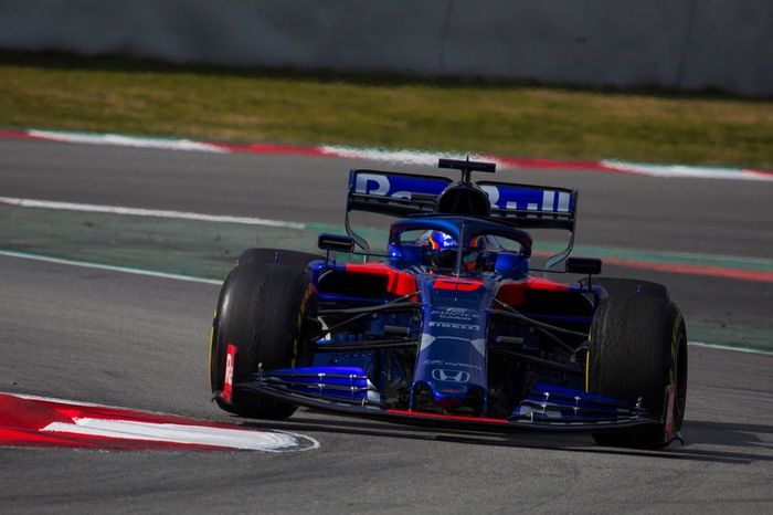 Alexander Albon, Scuderia Toro Rosso STR14 