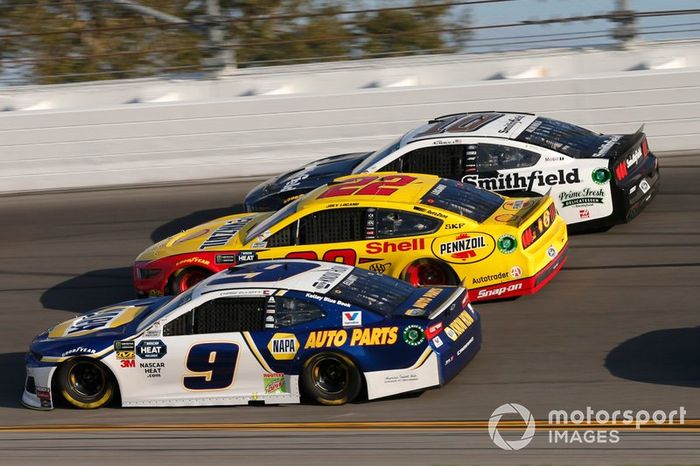 Chase Elliott, Hendrick Motorsports, Chevrolet Camaro NAPA AUTO PARTS Joey Logano, Team Penske, Ford Mustang Shell Pennzoil Aric Almirola, Stewart-Haas Racing, Ford Mustang Smithfield