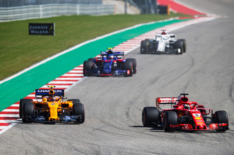 سيباستيان فيتيل، فيراري وستوفيل فاندورن، مكلارين وبيير غاسلي، تورو روسو وماركوس إريكسون، ألفا روميو ساوبر