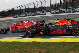 Kimi Raikkonen, Ferrari SF71H en Max Verstappen, Red Bull Racing RB14