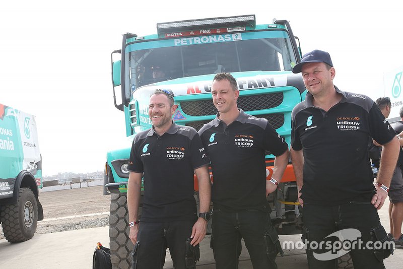 10. #508 Team De Rooy Iveco: Маурік ван ден Гьовель, Мартен ван Рой, Петер Кьойперс