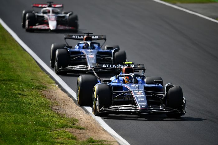 Esteban Ocon, Haas F1 Team, Carlos Sainz, Williams, Alexander Albon, Williams