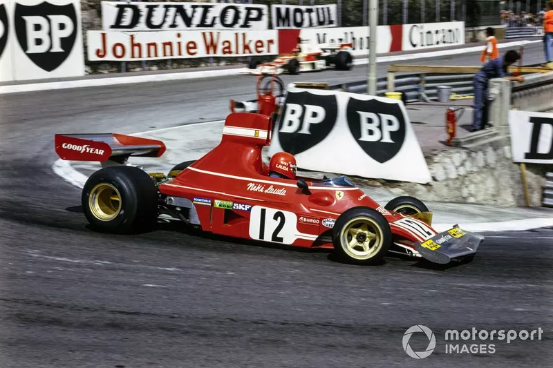 Niki Lauda, Ferrari 312B3, leads Emerson Fittipaldi, McLaren M23 Ford 