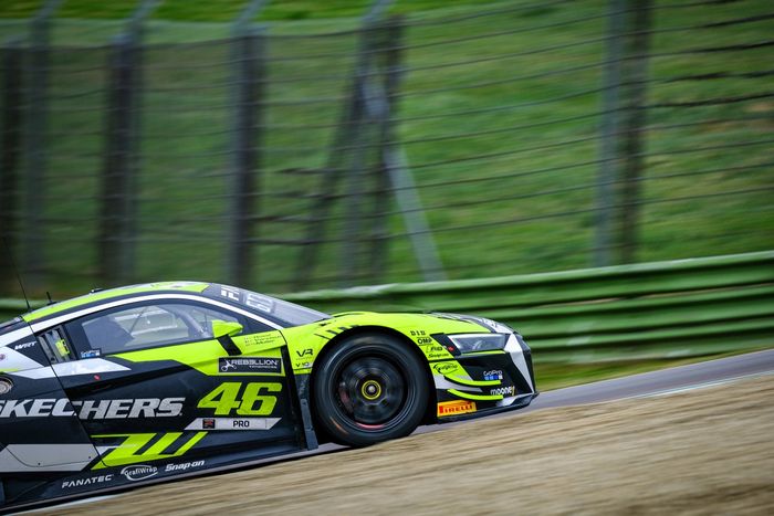 #46 Team WRT, Audi R8 LMS Evo II GT3: Nico Müller, Frédéric Vervisch, Valentino Rossi