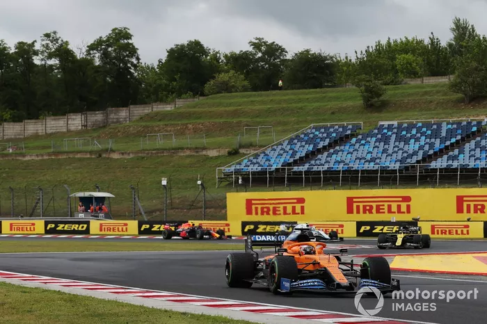 Carlos Sainz Jr., McLaren MCL35 