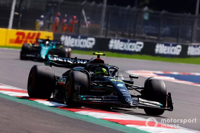 Lewis Hamilton, Mercedes F1 W14, Lance Stroll, Aston Martin AMR23