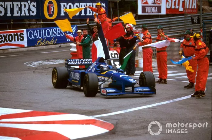 5.- Olivier Panis: 158 carreras