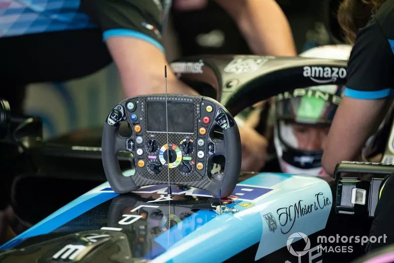 Volant de la voiture de Pierre Gasly, Alpine A524