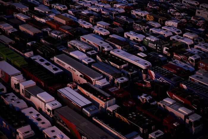 Embarque del Dakar 2021 en Marsella