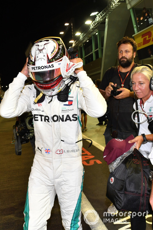 Lewis Hamilton 79. rajtelsősége a Forma-1-ben - F1 2018 - Szingapúri Nagydíj