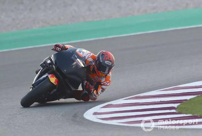 Além disso, o desempenho da Honda durante os testes também era uma preocupação, não saindo do jeito que o espanhol gostaria. 