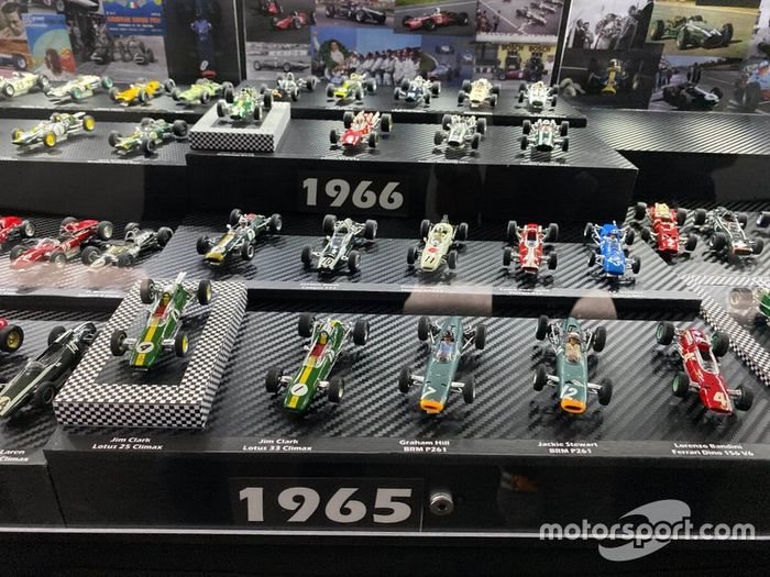 Colección de coches miniatura de F1