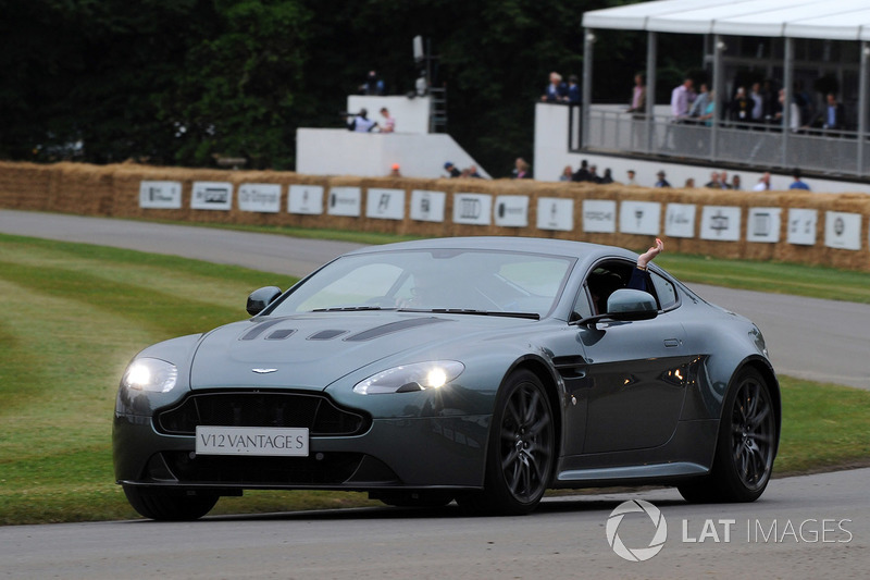 Aston Martin V12 Vantage S