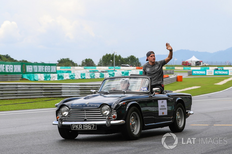 Stoffel Vandoorne, McLaren en el desfile