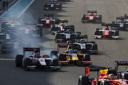 Нобухару Мацушита, ART Grand Prix, и Антонио Джовинацци, PREMA Racing