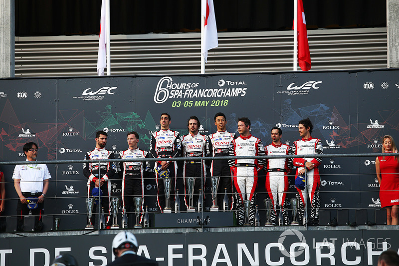 LMP1, podio: #7 Toyota Gazoo Racing Toyota TS050: Mike Conway, Jose Maria Lopez, Kamui Kobayashi, #8 Toyota Gazoo Racing Toyota TS050: Sébastien Buemi, Kazuki Nakajima, Fernando Alonso, #1 Rebellion Racing Rebellion R-13: Andre Lotterer, Neel Jani, Bruno S
