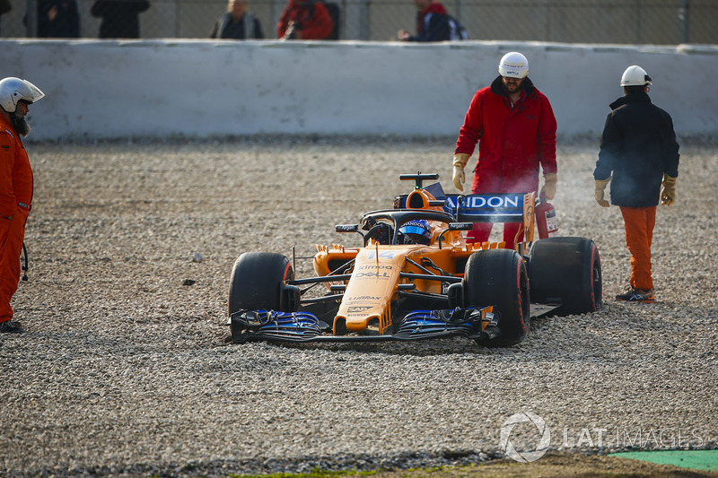 После аварии: Фернандо Алонсо, McLaren MCL33