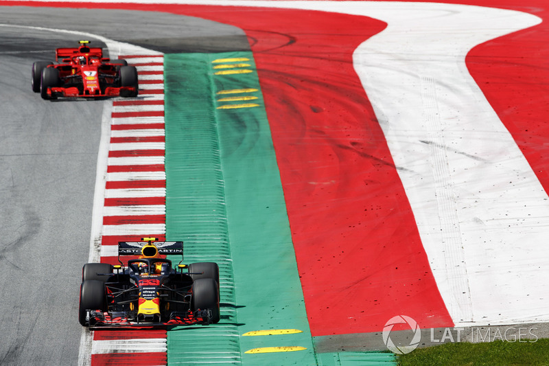 Raikkonen reports contact with Verstappen