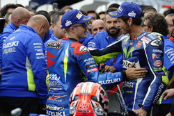 Winnaar Maverick Viñales, Team Suzuki MotoGP, derde Valentino Rossi, Yamaha Factory Racing