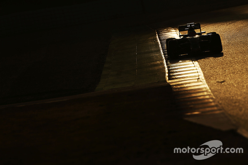 4. Esteban Gutierrez, Haas F1 Team VF-16
