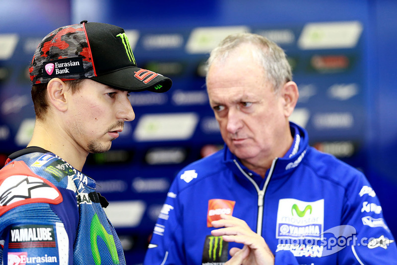 Jorge Lorenzo, Yamaha Factory Racing, mit Crewchief Ramon Forcada