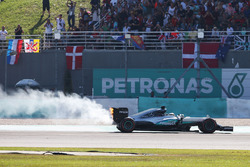 Lewis Hamilton, Mercedes AMG F1 W07 Hybrid retired from the race with a blown engine