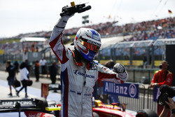 Ganaodr de la carrera Sergey Sirotkin, ART Grand Prix