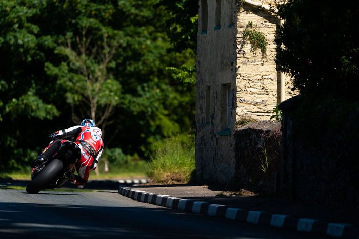 Ian Hutchinson, Milwaukee BMW Motorrad