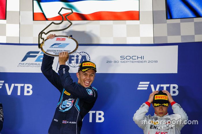 Podio: ganador de la carrera Alexander Albon, DAMS