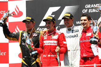 Kimi Raikkonen, Lotus F1, Fernando Alonso, Ferrari, Michael Schumacher, Mercedes AMG F1 en Andrea Stella, Ferrari Race Engineer