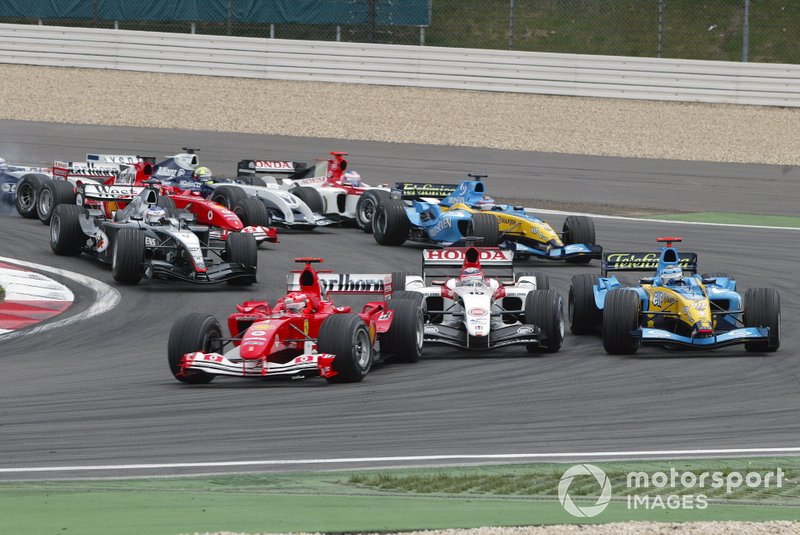 Michael Schumacher, Ferrari F2004 líder al inicio