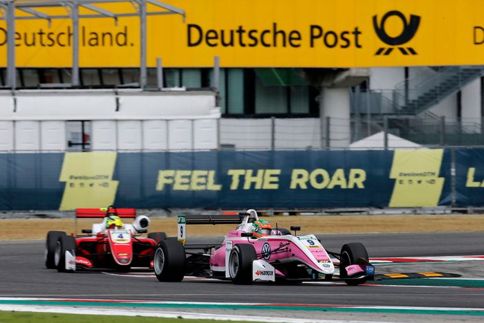 Jehan Daruvala, Carlin Dallara F317 - Volkswagen