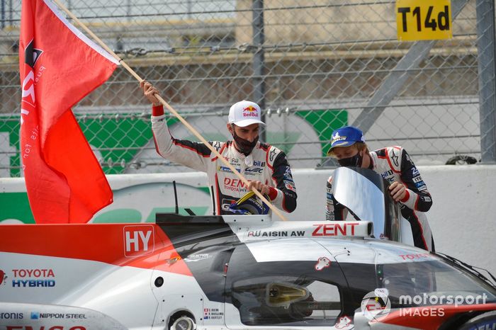 Ganadores #8 Toyota Gazoo Racing Toyota TS050: Sebastien Buemi, Kazuki Nakajima, Brendon Hartley