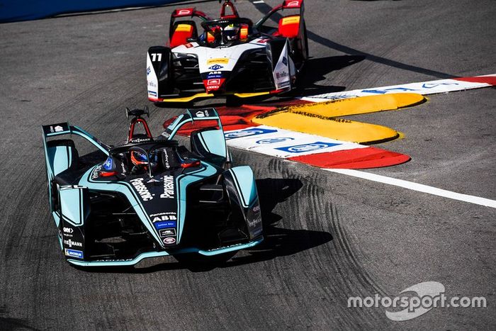 Mitch Evans, Panasonic Jaguar Racing, Jaguar I-Type 3, Lucas Di Grassi, Audi Sport ABT Schaeffler, Audi e-tron FE05 
