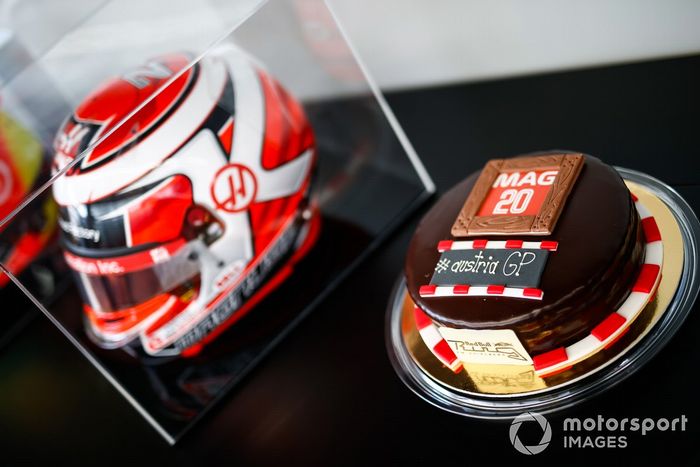 Un pastel para Kevin Magnussen, Haas F1 Team
