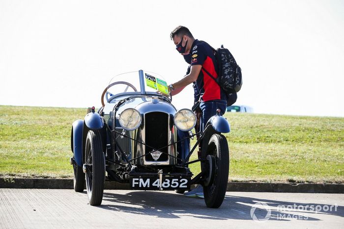 Alex Albon, Red Bull Racing