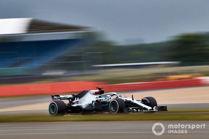 Lewis Hamilton, Mercedes W09 