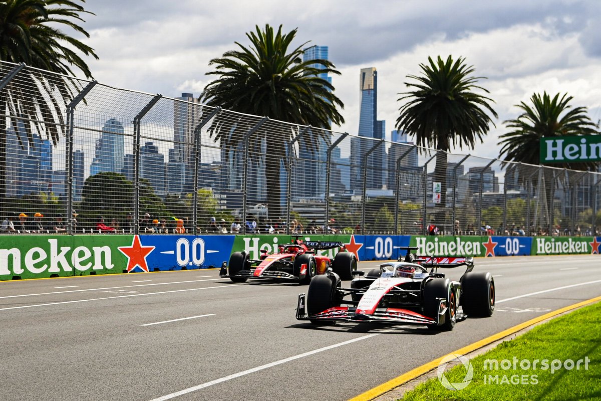 Kevin Magnussen, Haas VF-23, Charles Leclerc, Ferrari SF-23