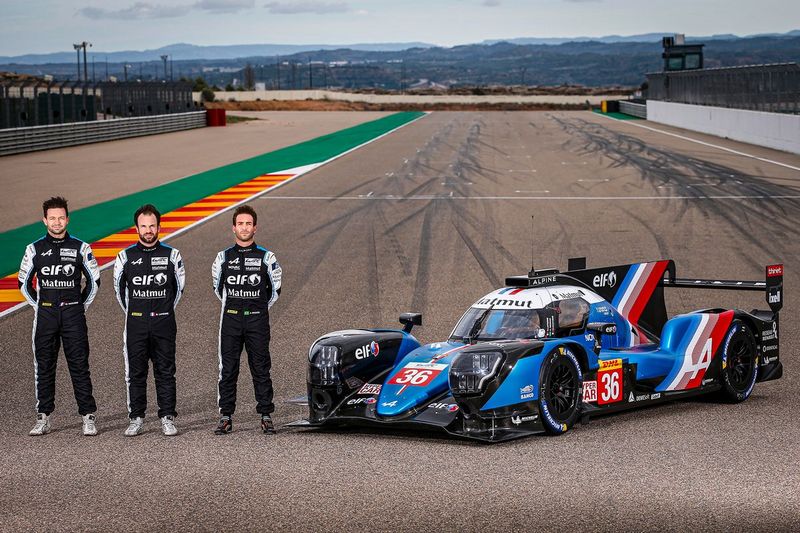 André Negrão, Nicolas Lapierre et Matthieu Vaxiviere avec l'Alpine A480 LMP1