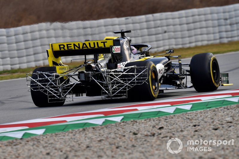 Daniel Ricciardo, Renault F1 Team R.S. 19 with aero sensors