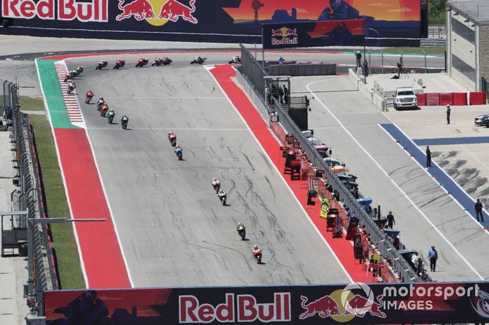 Acción en la largada